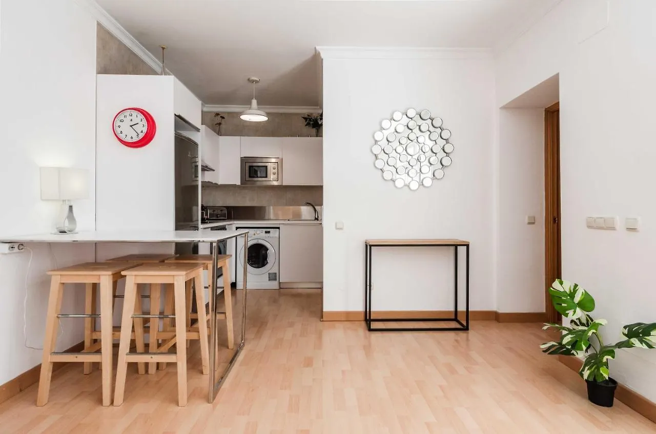 Urbanchicmalaga Historic Malaga Patio Free Parking